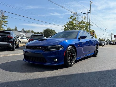 Used 2022 Dodge Charger Scat Pack image 1