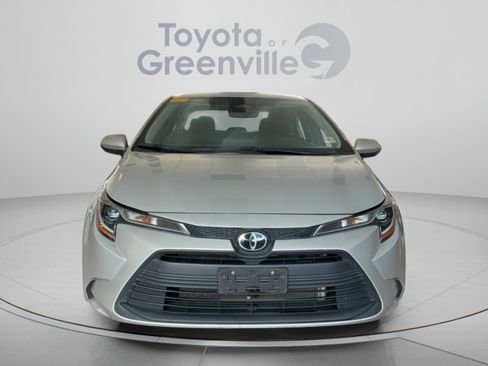 Used 2023 Toyota Corolla LE w/ Carpet Mat Package (TMS) FWD image 9