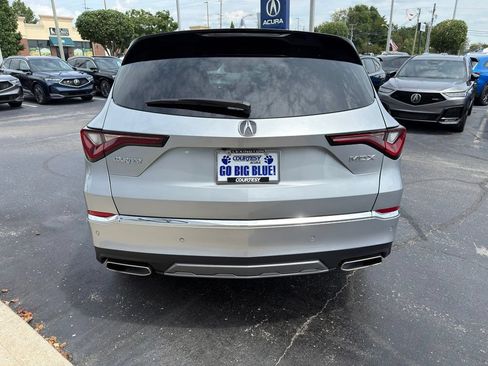 Certified 2026 Acura MDX w/ Technology Package FWD image 4