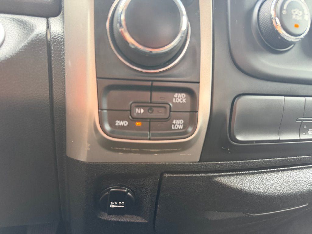 Used 2017 RAM 1500 Outdoorsman AWD/4WD image 33