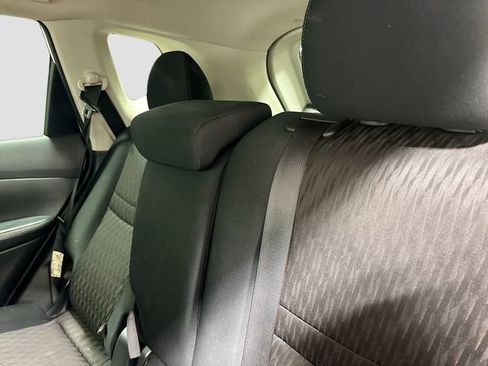 Used 2017 Nissan Rogue SV w/ SV Premium Package AWD/4WD image 22