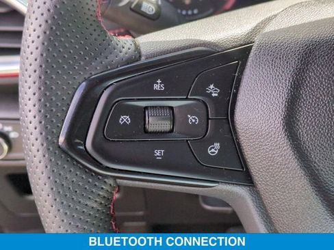 Used 2023 Chevrolet TrailBlazer RS w/ Sun and Liftgate Package AWD/4WD image 19