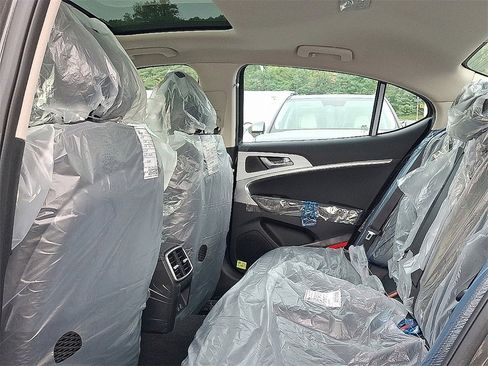 New 2026 Genesis G70 2.5T Prestige image 7