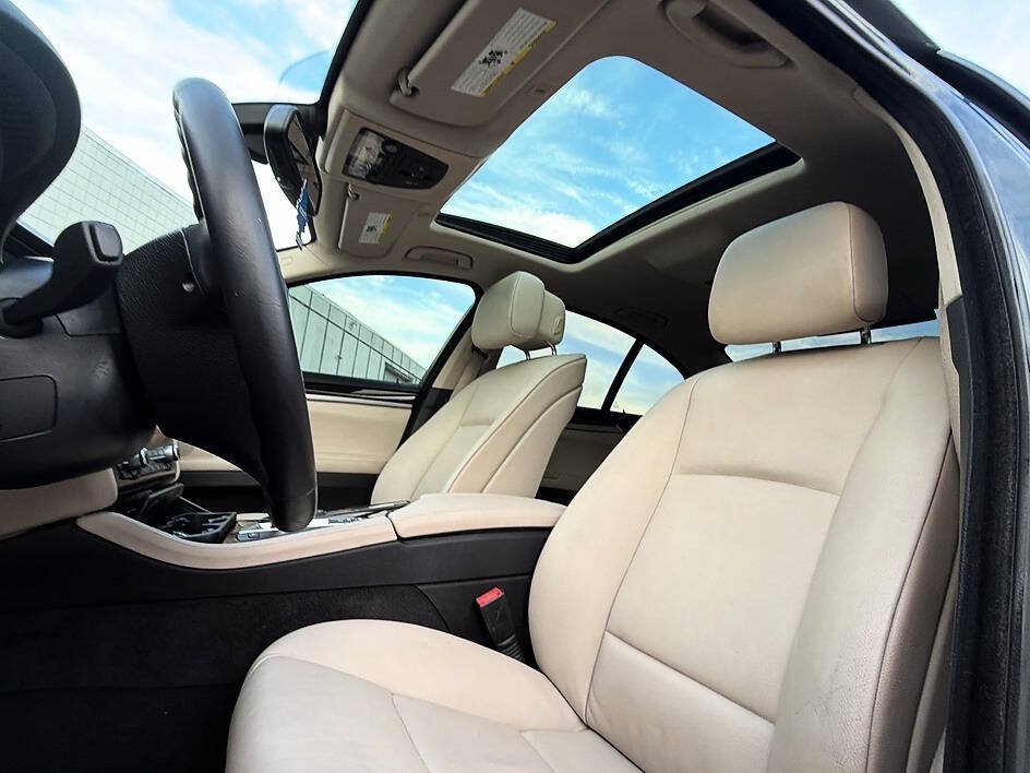 Used 2011 BMW 535i Sedan RWD image 5