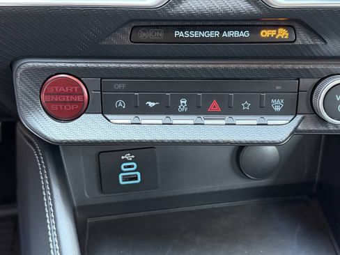 Used 2025 Ford Mustang GT Premium RWD image 29