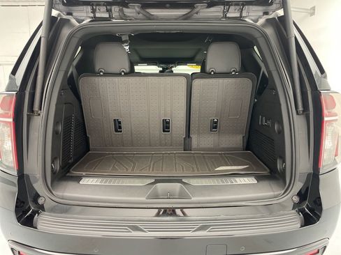 Used 2023 Chevrolet Tahoe RST w/ Luxury Package image 57