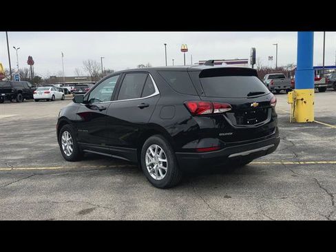 Used 2024 Chevrolet Equinox LT w/ LPO, Floor Liner Package image 8