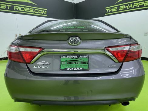Used 2016 Toyota Camry XSE image 8