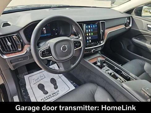 Used 2025 Volvo V60 B5 Cross Country Plus image 27