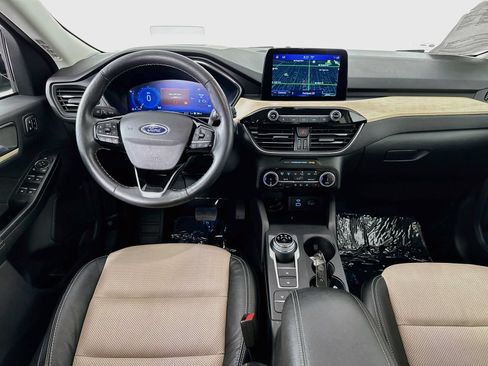 Used 2022 Ford Escape Titanium w/ Titanium Premium Package FWD image 23