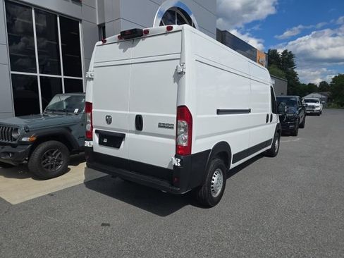 Used 2026 RAM ProMaster 2500 w/ Convenience Group FWD image 6