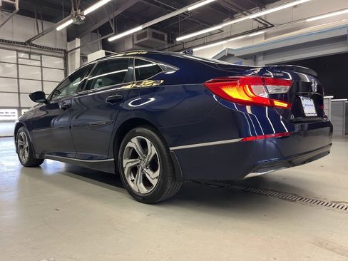 Used 2019 Honda Accord EX image 5