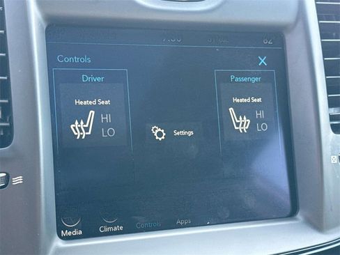 Used 2023 Chrysler 300 S image 28