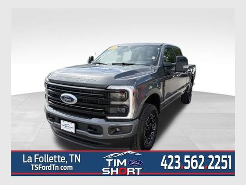 Used 2025 Ford F250 Platinum AWD/4WD image 1