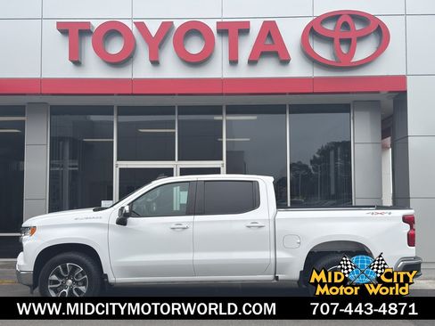 Used 2023 Chevrolet Silverado 1500 LT AWD/4WD image 1