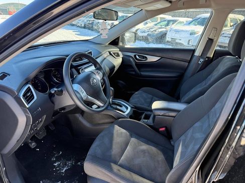 Used 2016 Nissan Rogue SV w/ SV Premium Package image 11
