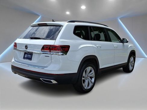 Certified 2023 Volkswagen Atlas SE w/ Panoramic Sunroof Package AWD/4WD image 4