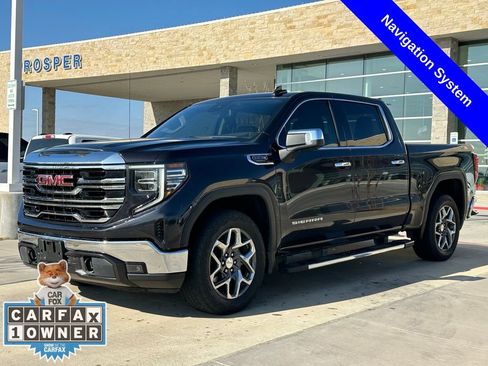 Used 2022 GMC Sierra 1500 SLT w/ SLT Convenience Package image 9