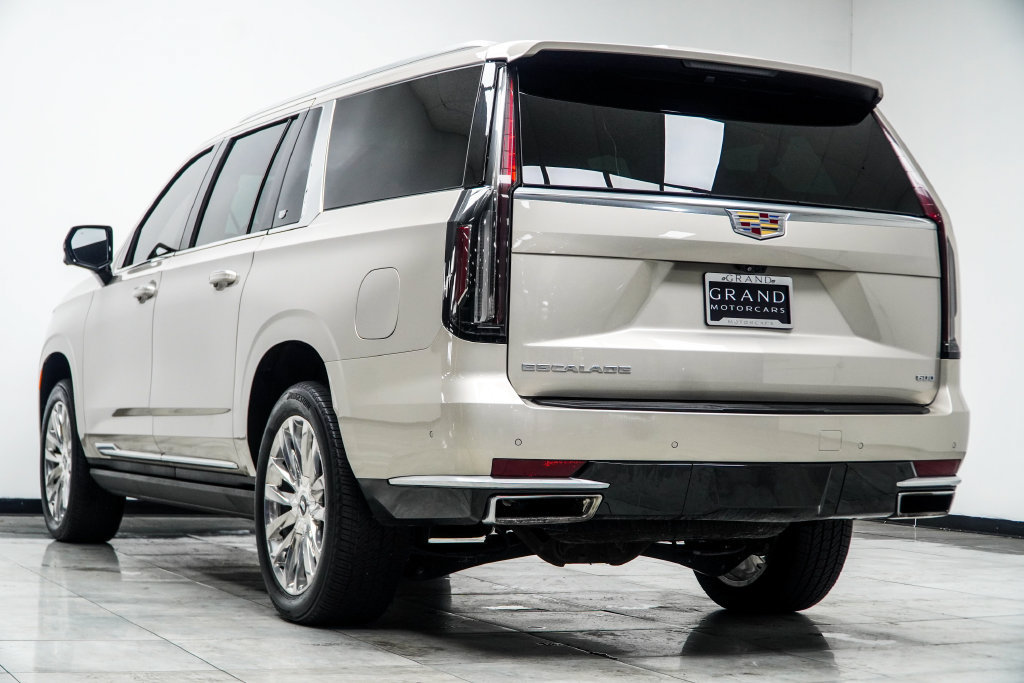 Used 2023 Cadillac Escalade ESV Premium Luxury w/ Touring Package AWD/4WD image 14