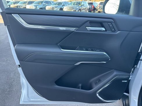 New 2026 GMC Acadia Elevation w/ Black Edition FWD image 11