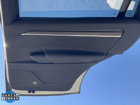 Used 2023 Tesla Model X image 64