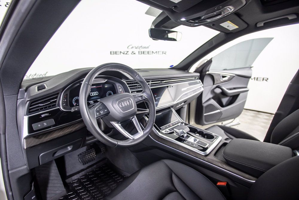 Used 2022 Audi Q8 Premium Plus AWD/4WD image 32