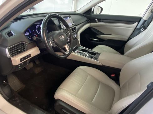 Used 2021 Honda Accord Touring image 18