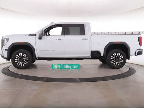 Used 2026 GMC Sierra 2500 Denali Ultimate w/ LPO, GMC Protection Package AWD/4WD image 9