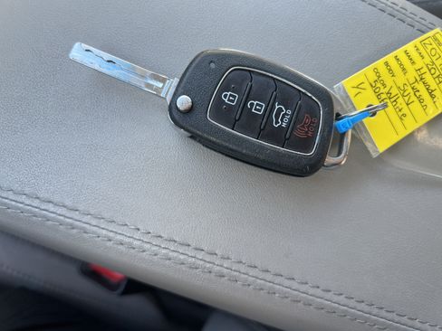 Used 2019 Hyundai Tucson SE FWD image 30