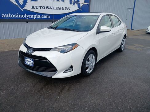 Used 2017 Toyota Corolla LE w/ LE Eco Premium Package FWD image 2