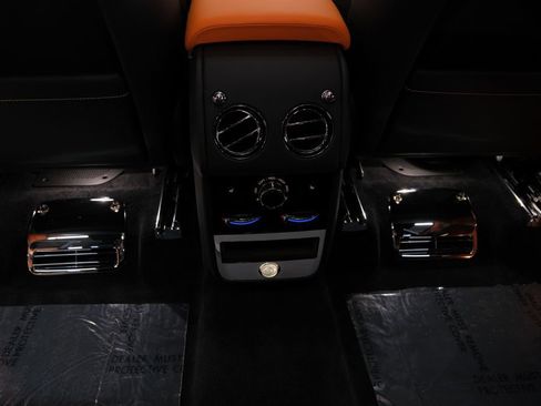 Used 2026 Rolls-Royce Cullinan AWD/4WD image 35