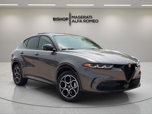 Used 2025 Alfa Romeo Tonale AWD/4WD image 1