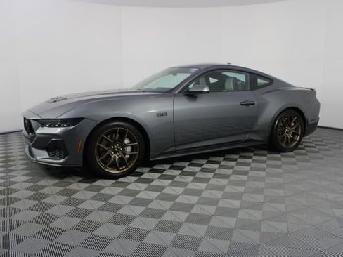 Used 2025 Ford Mustang GT Premium image 2