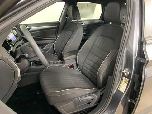 Used 2022 Volkswagen Jetta Sport image 27