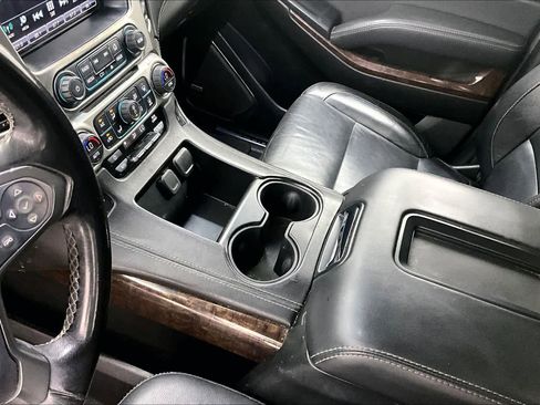 Used 2019 Chevrolet Tahoe LT RWD image 16