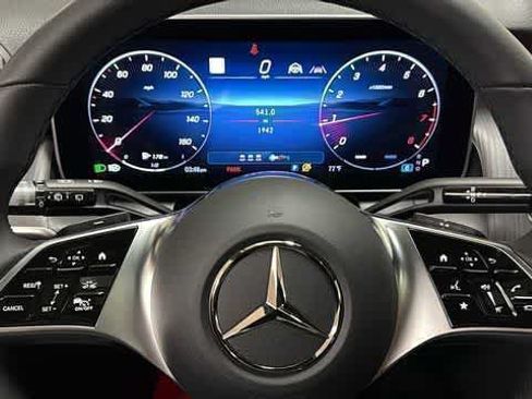 Certified 2026 Mercedes-Benz GLC 300 4MATIC image 17