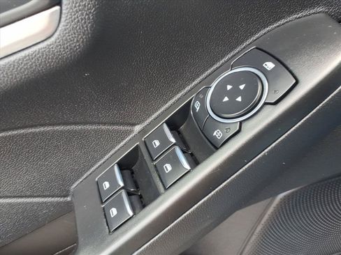 Used 2025 Ford Escape Platinum AWD/4WD image 16