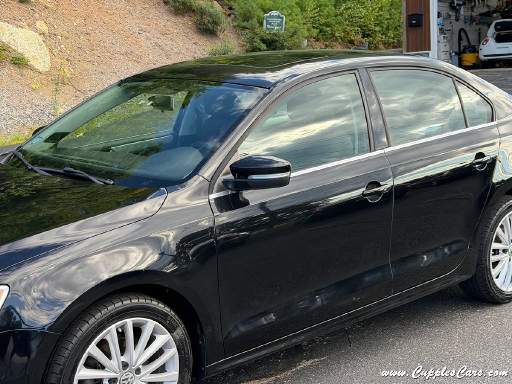 Used 2012 Volkswagen Jetta SEL FWD image 26