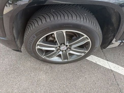 Used 2019 GMC Acadia Denali image 10