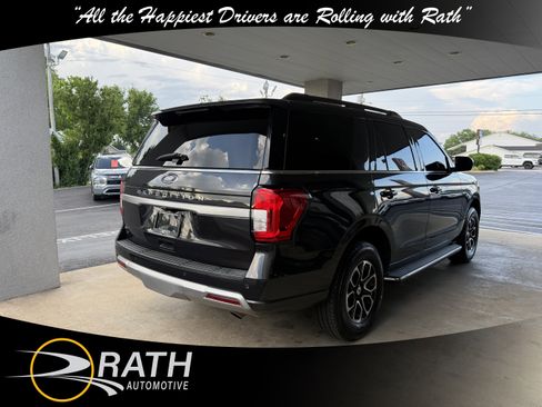 Used 2022 Ford Expedition XLT AWD/4WD image 9