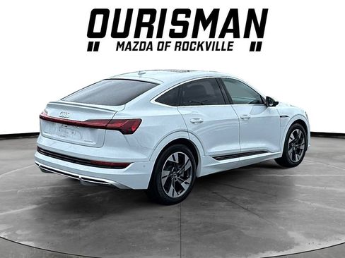 Used 2022 Audi e-tron Premium Plus w/ Premium Plus Package image 6