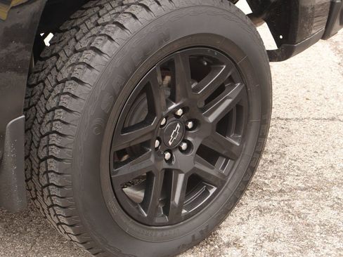 Used 2021 Chevrolet Silverado 1500 LT Trail Boss AWD/4WD image 37