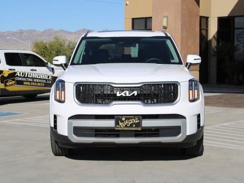 Used 2024 Kia Telluride EX image 2