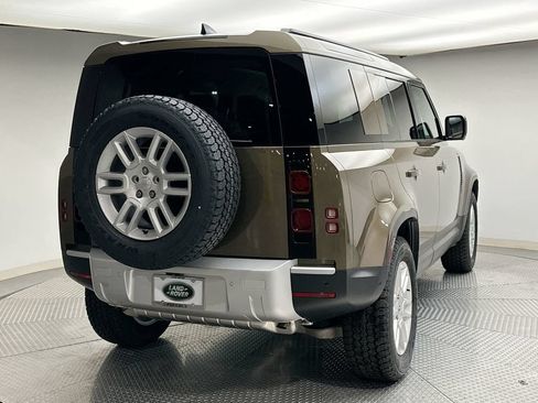 Used 2025 Land Rover Defender 110 S AWD/4WD image 3