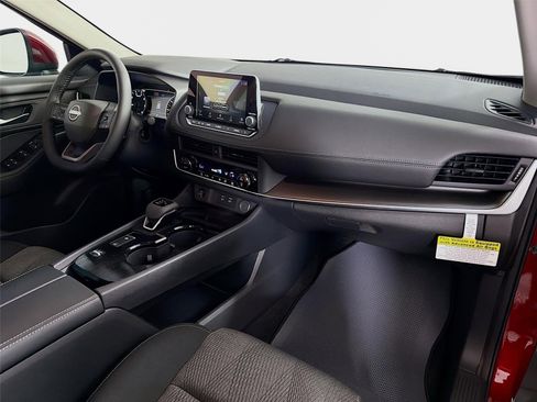 New 2026 Nissan Rogue SV FWD image 27
