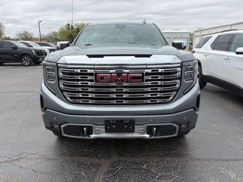Used 2023 GMC Sierra 1500 Denali w/ Denali Reserve Package AWD/4WD image 1