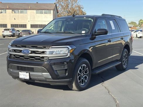 Used 2024 Ford Expedition XLT image 8