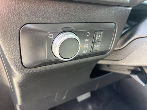 Used 2022 Ford Escape SE FWD image 14