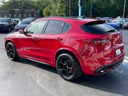 Used 2022 Alfa Romeo Stelvio Quadrifoglio w/ Active Assist Plus Package AWD/4WD image 10