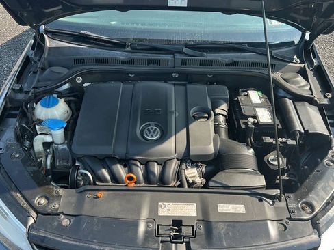 Used 2013 Volkswagen Jetta SE FWD image 14